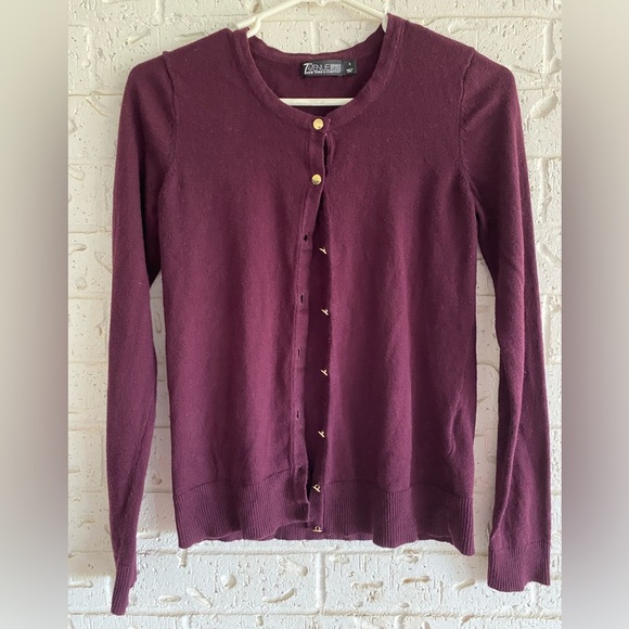 New York & Company Burgundy Cardigan w/Gold Button size small trendy feminine - Picture 3 of 4